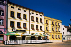 Гостиница Hotel Praha  Броумов